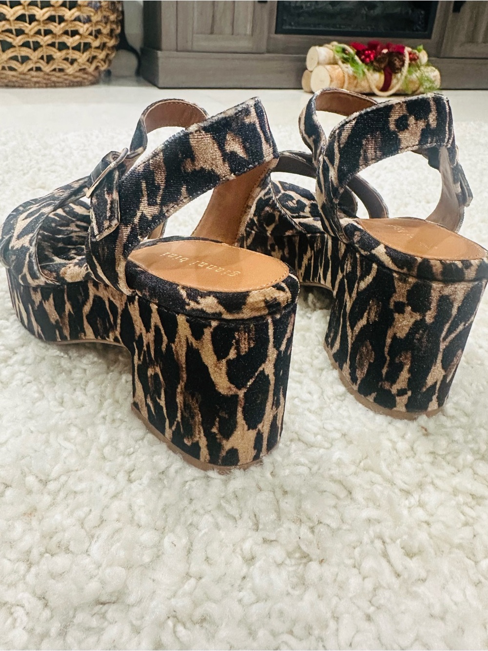 Gianni Bini Leopard Velvet Print Platform Sandals with Ankle Strap - New - Picture 7 of 9